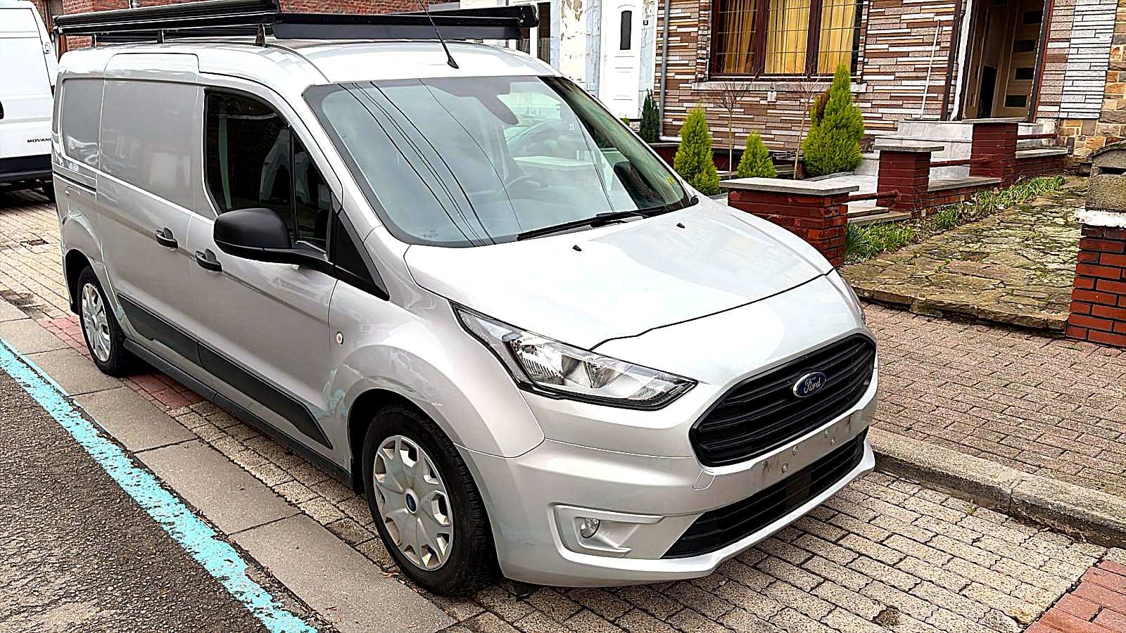 Furgoneta Ford Transit Connect L2 de Chofer Valencia